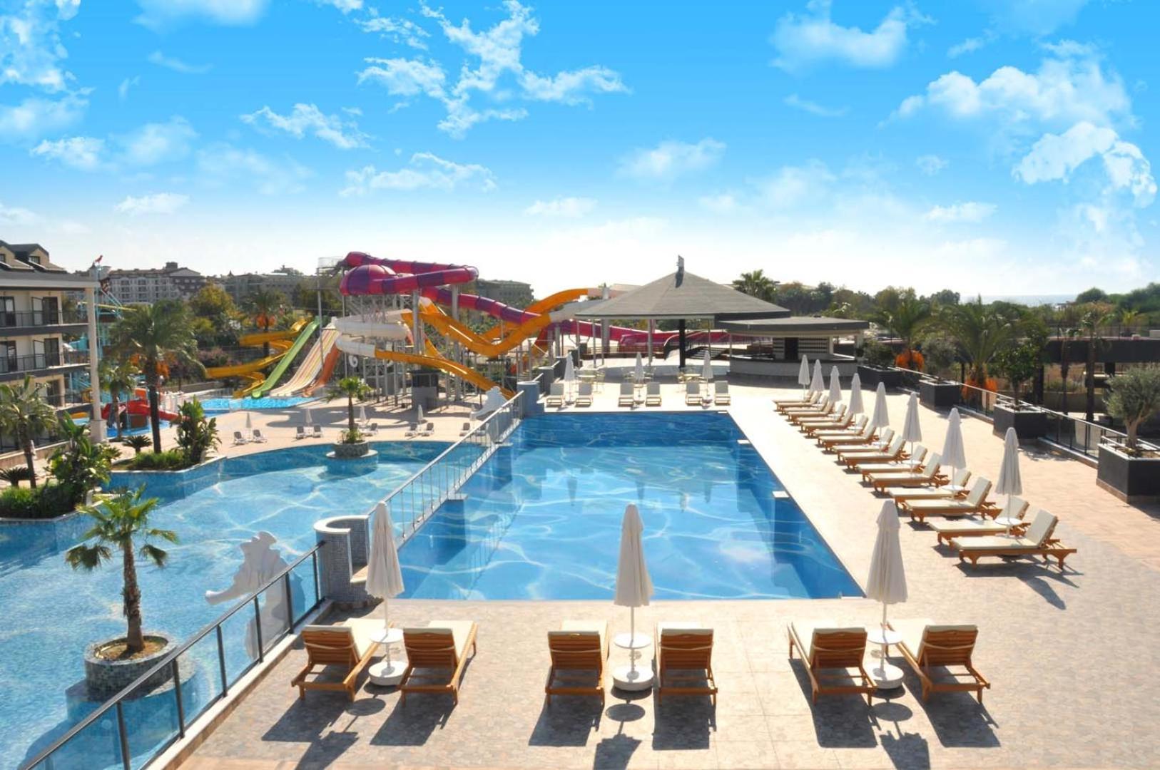 Dream World Palace Colakli Exterior foto