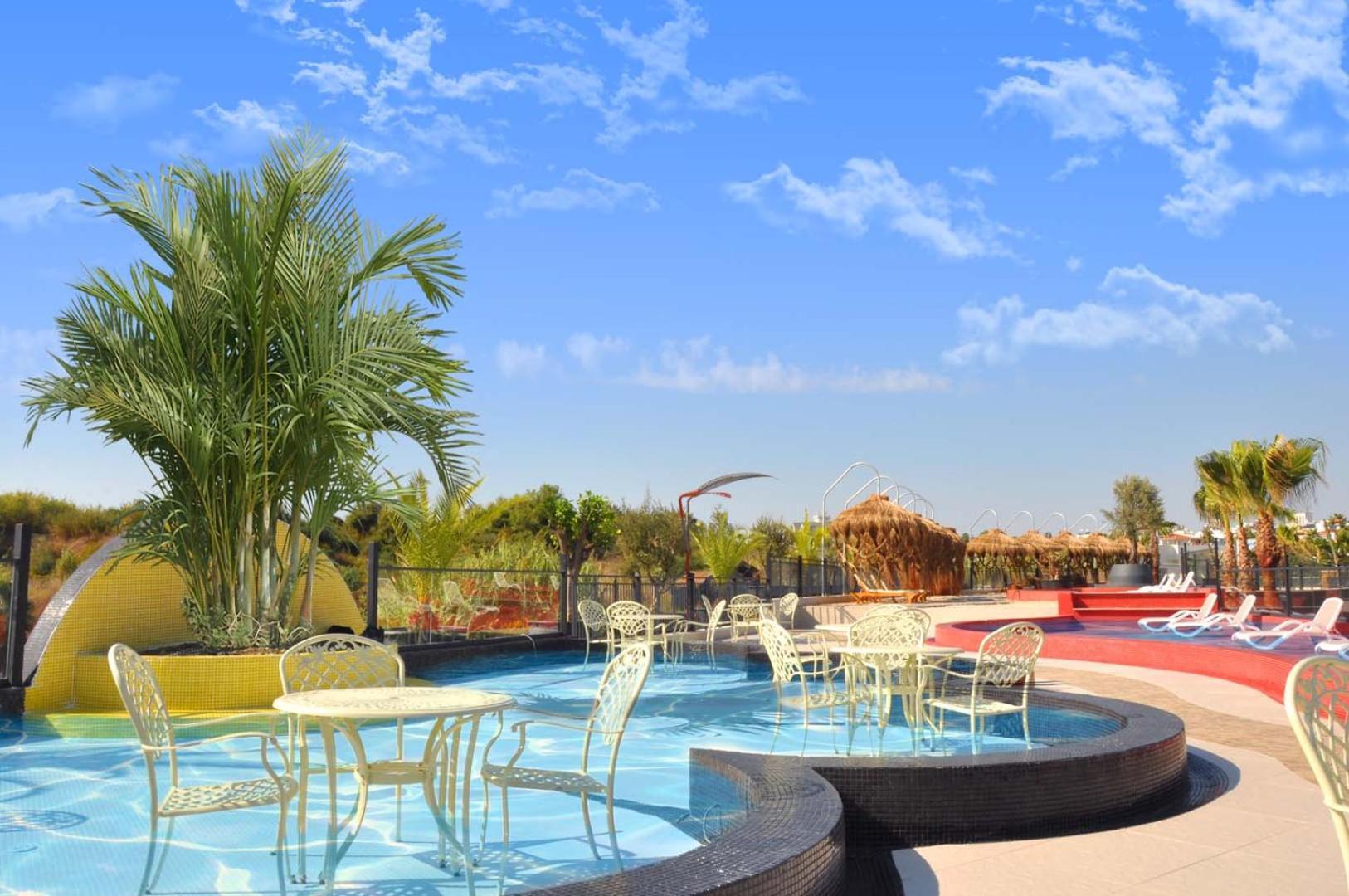 Dream World Palace Colakli Exterior foto