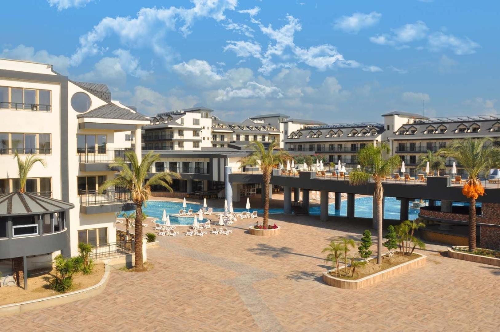 Dream World Palace Colakli Exterior foto